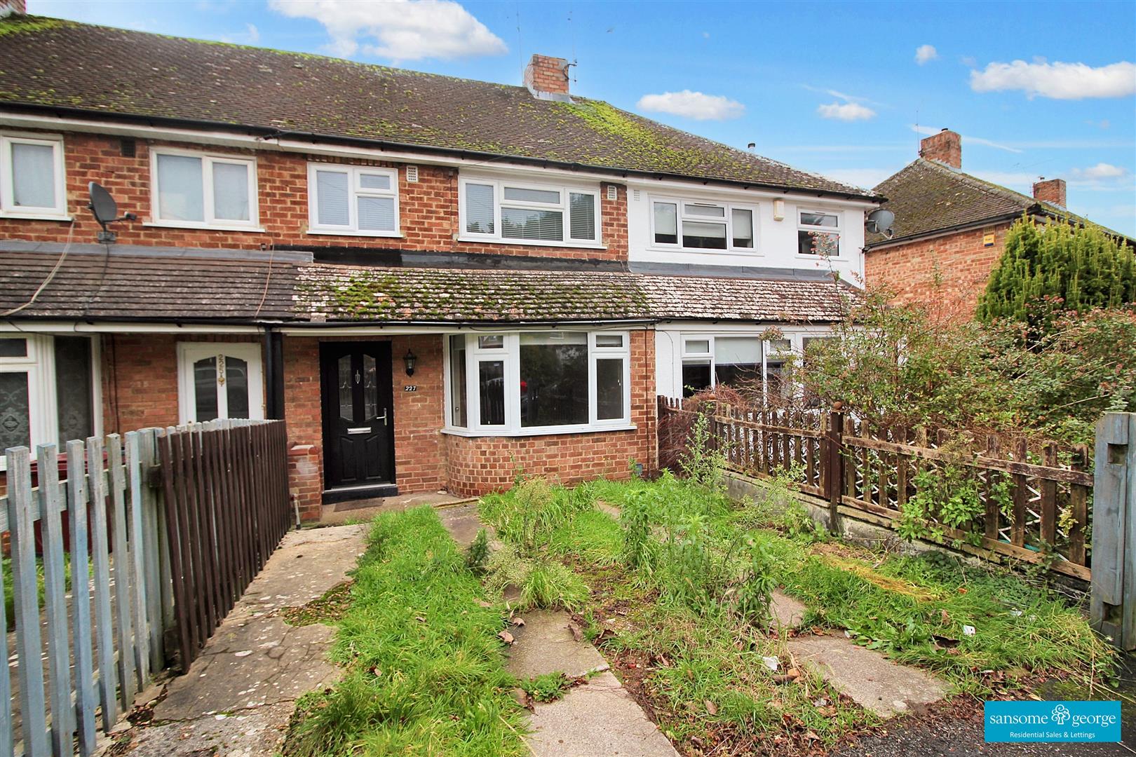 3 bed property in Thirlmere Avenue, Reading
